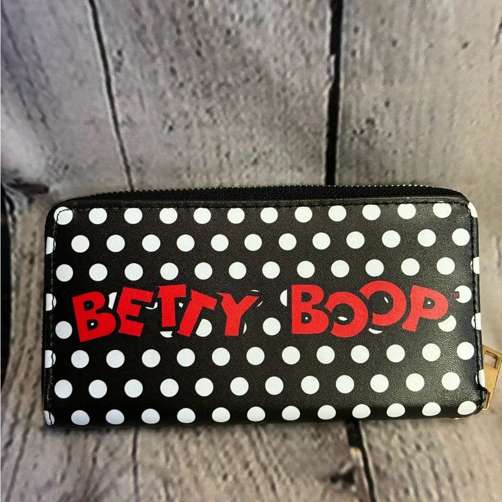 Betty Boop Cartoon Polka Dot Zip Around Clutch Wallet Purse Black White Red‎ EUC